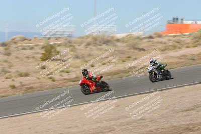 media/Apr-20-2025-AHRMA (Sun) [[393a79c373]]/Race/Group 11 early race/Turn 4b/